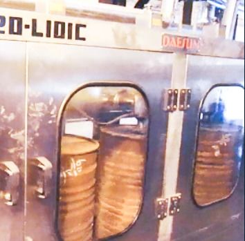 200L 4-nozzle Fully Automatic Hot Temperature Chemical Liquid Bitumen/asphalt Drum Barrel Filling Machine